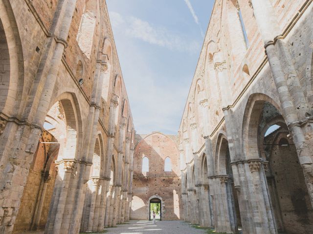 Il matrimonio di Luis e Erica a Chiusdino, Siena 22