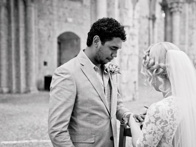 Il matrimonio di Luis e Erica a Chiusdino, Siena 26