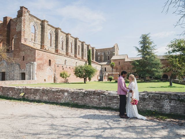 Il matrimonio di Luis e Erica a Chiusdino, Siena 32