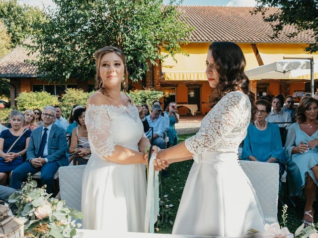 Il matrimonio di Elisa e Debora a Tornaco, Novara 13