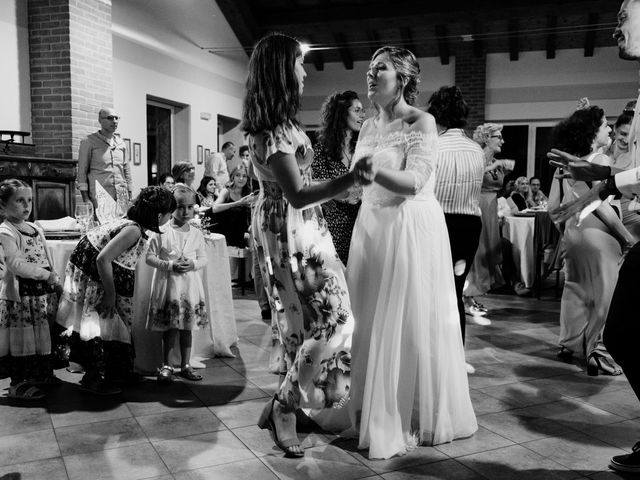 Il matrimonio di Elisa e Debora a Tornaco, Novara 31