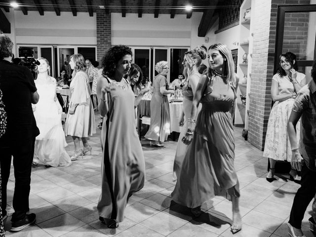 Il matrimonio di Elisa e Debora a Tornaco, Novara 33