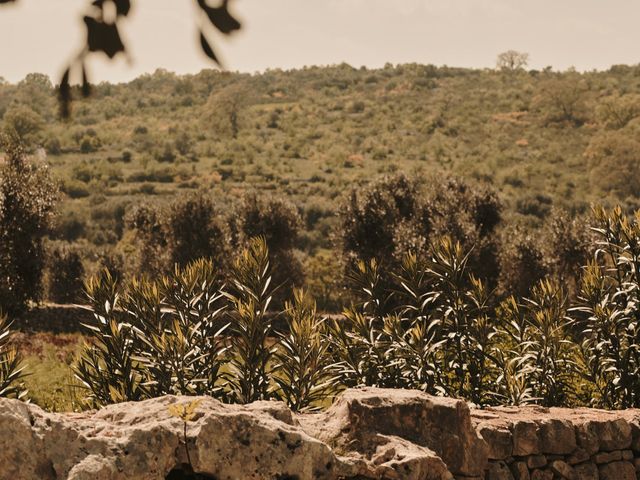 Il matrimonio di Oliver e Claire a Ostuni, Brindisi 13