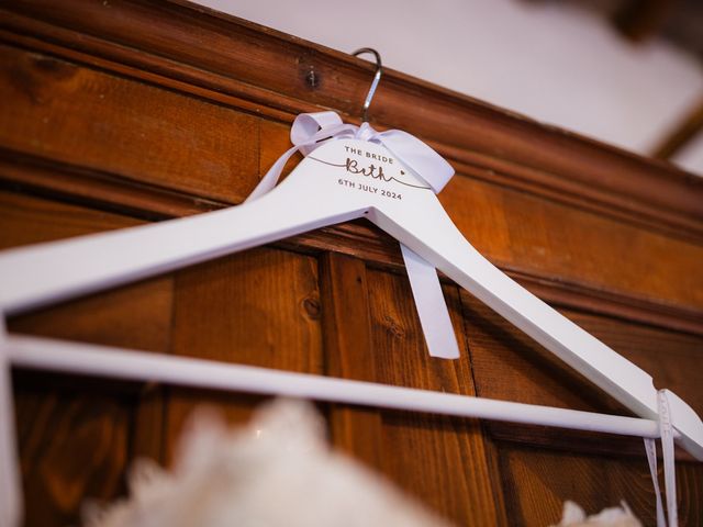 Il matrimonio di Elliott e Beth a Greve in Chianti, Firenze 10