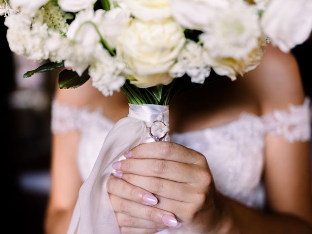 Il matrimonio di Elliott e Beth a Greve in Chianti, Firenze 18