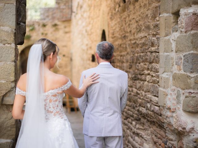 Il matrimonio di Elliott e Beth a Greve in Chianti, Firenze 25