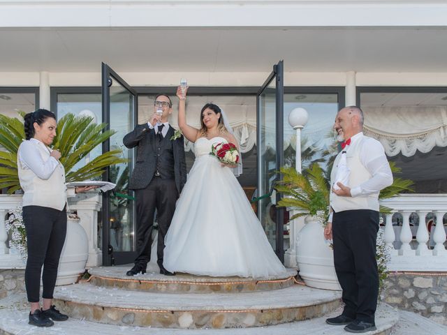 Il matrimonio di Gianluca e Daniela a Porto San Giorgio, Fermo 25