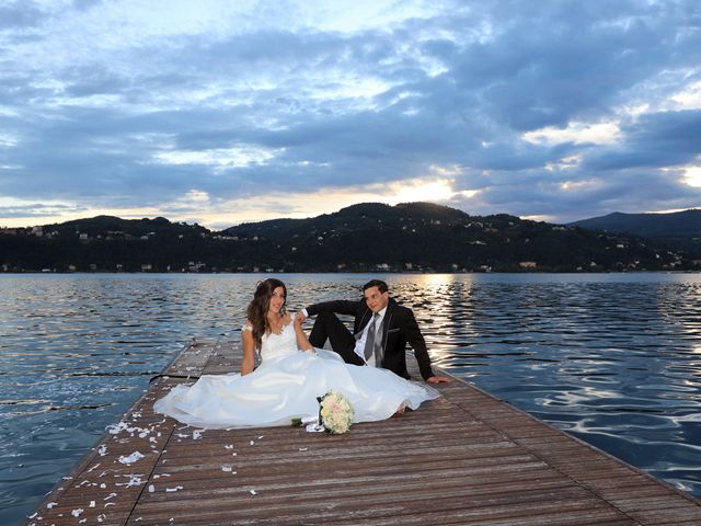 Il matrimonio di Jose e Miriam a Angera, Varese 28