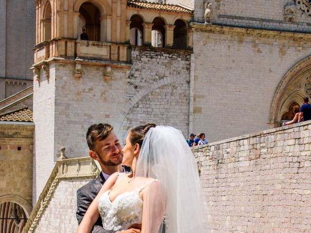 Il matrimonio di Alessandro e Valentina a Assisi, Perugia 28