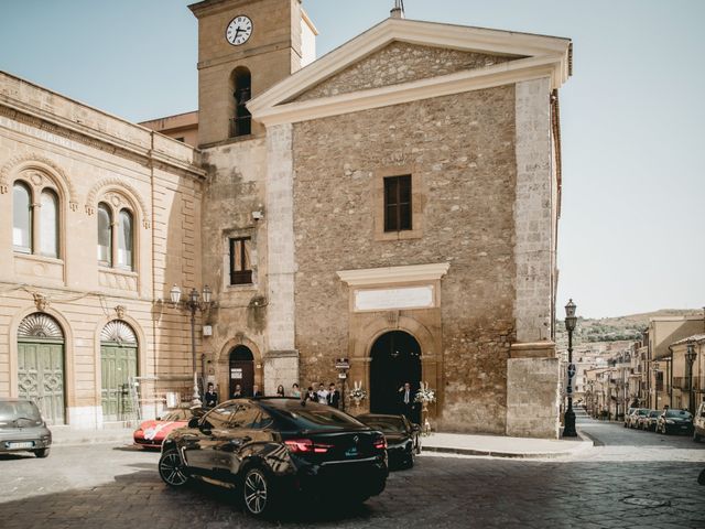 Il matrimonio di Stella e Mario a Pietraperzia, Enna 40