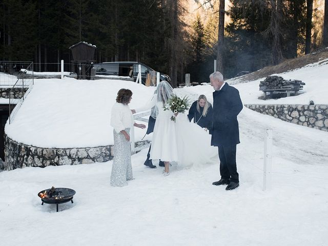 Il matrimonio di Rhys e Amy a Cortina d'Ampezzo, Belluno 74
