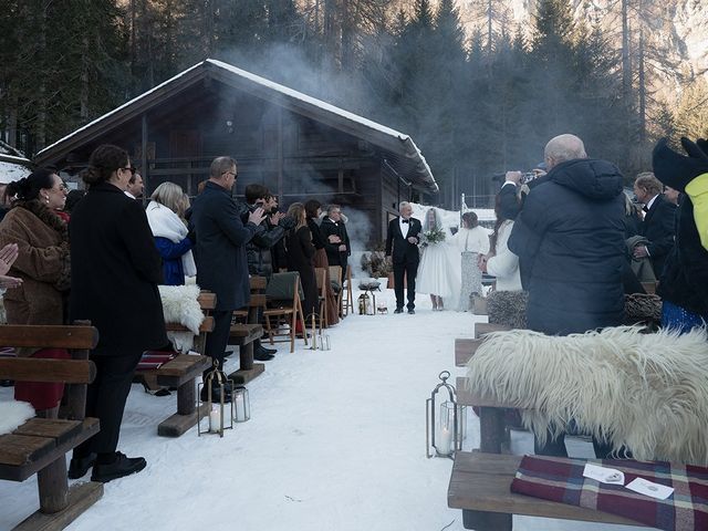 Il matrimonio di Rhys e Amy a Cortina d'Ampezzo, Belluno 78