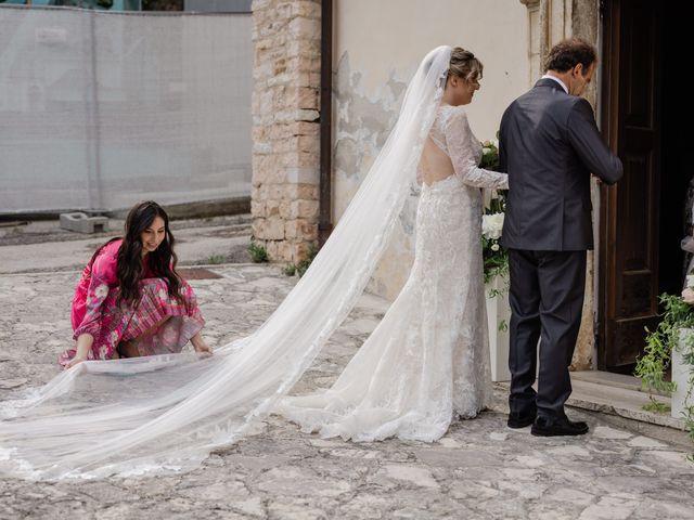 Il matrimonio di Sara e Daniele a Serrapetrona, Macerata 27