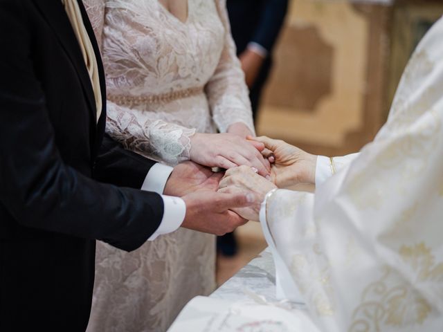 Il matrimonio di Sara e Daniele a Serrapetrona, Macerata 33