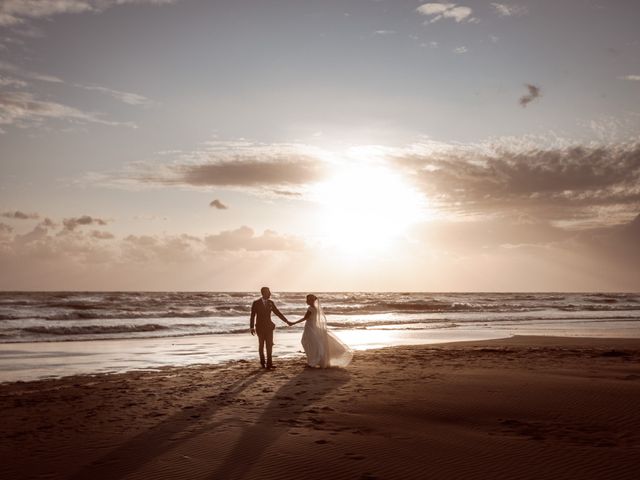 Il matrimonio di Dominique e Marco a Forte dei Marmi, Lucca 44