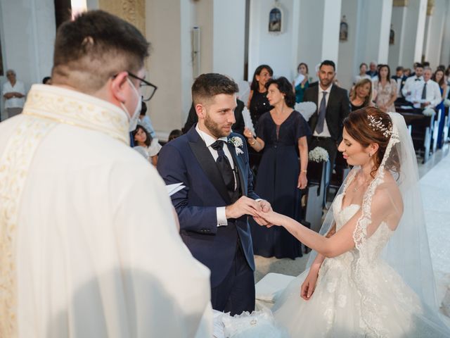 Il matrimonio di Raffaele e Mariaceleste a Torchiarolo, Brindisi 37