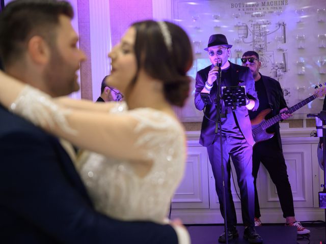 Il matrimonio di Rossella e Luigi a Torre del Greco, Napoli 31