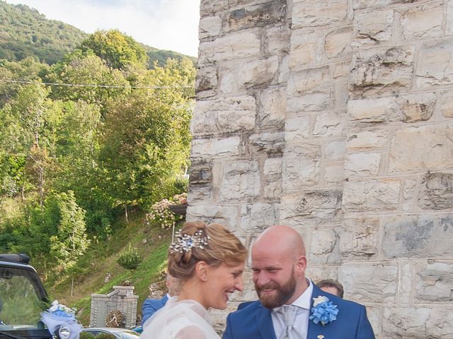 Il matrimonio di Claudio e Savina a Torre de&apos; Busi, Bergamo 29