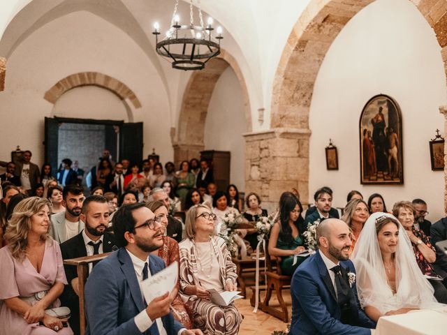 Il matrimonio di Antonio e Marvi a Pisticci, Matera 38