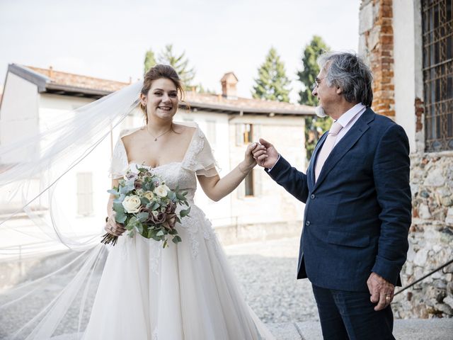 Il matrimonio di Mattia e Ilaria a Cantù, Como 24