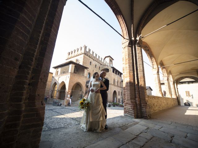 Il matrimonio di Davide e Rossella a Castell&apos;Arquato, Piacenza 35