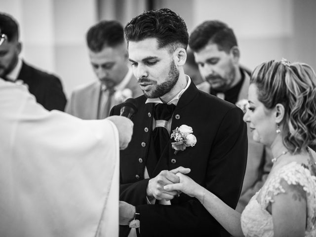 Il matrimonio di Riccardo e Melissa a Porto Viro, Rovigo 25