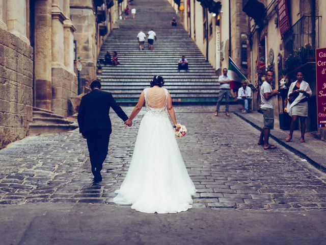 Il matrimonio di Carmelo e Anita a Caltagirone, Catania 17