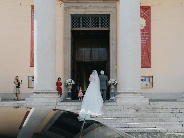 Il matrimonio di Davide e Debhora a Concorezzo, Monza e Brianza 29