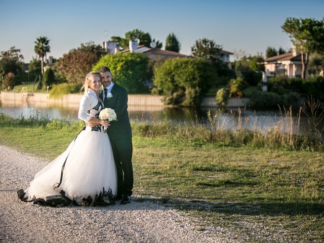 Il matrimonio di Michele e Serena a Albarella, Rovigo 39