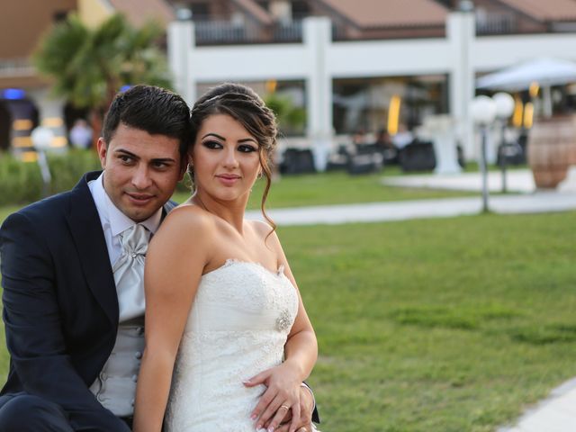 Il matrimonio di Nicodemo e Giusy a Cirò Marina, Crotone 18