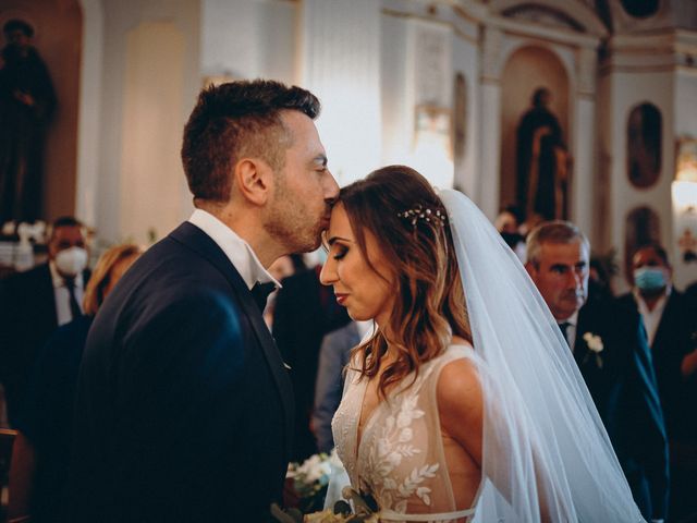 Il matrimonio di Daniele e Arianna a Mosciano Sant'Angelo, Teramo 9