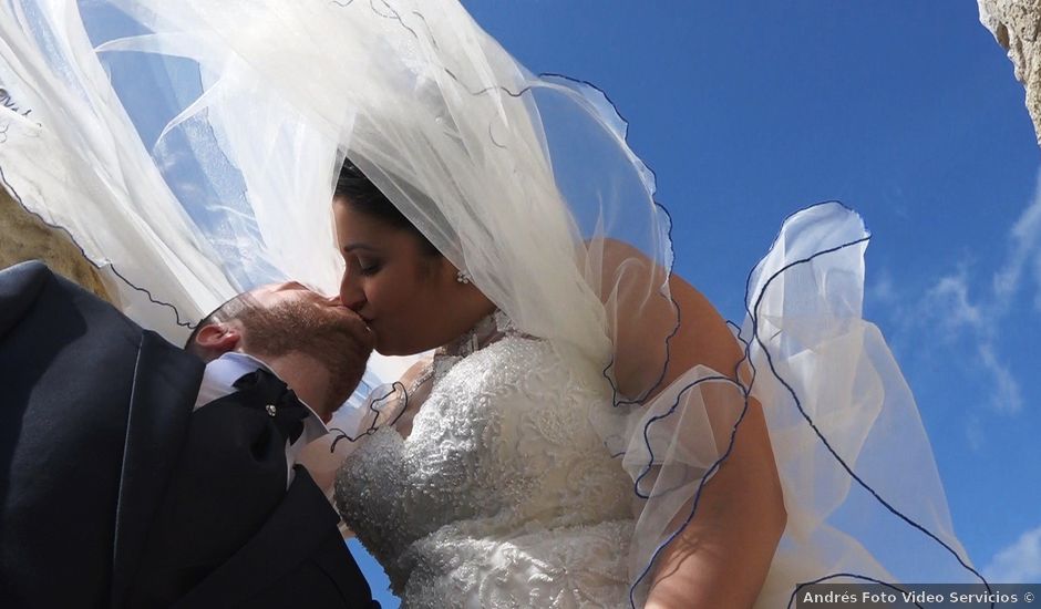 Il matrimonio di Mark e Uccia a Chiaramonti, Sassari