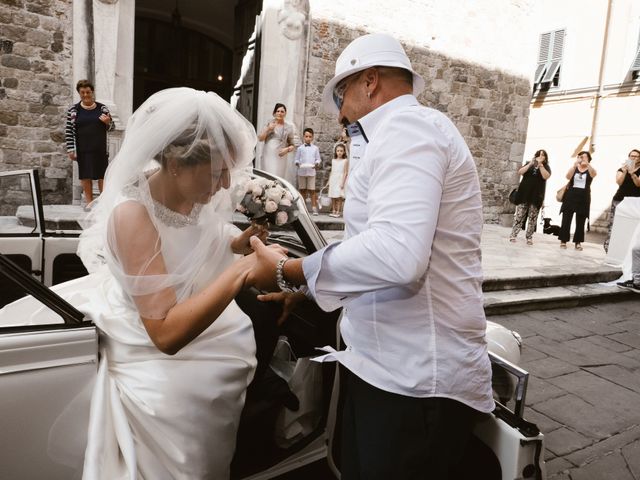 Il matrimonio di Stefano e Giulia a Sarzana, La Spezia 51