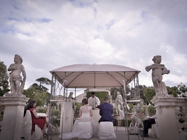 Il matrimonio di Alice e Luca a Potenza Picena, Macerata 30