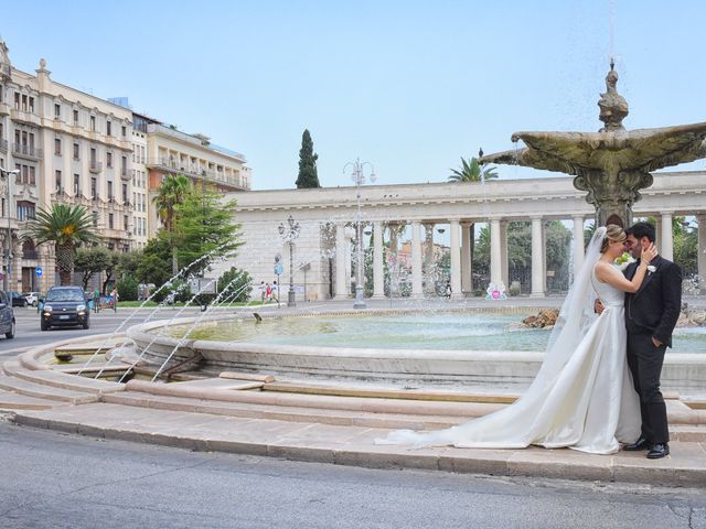 Il matrimonio di Elena e Pierluigi a Foggia, Foggia 14