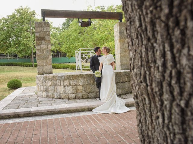 Il matrimonio di Elena e Pierluigi a Foggia, Foggia 17