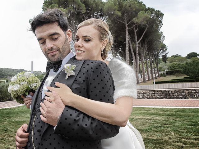 Il matrimonio di Elena e Pierluigi a Foggia, Foggia 19