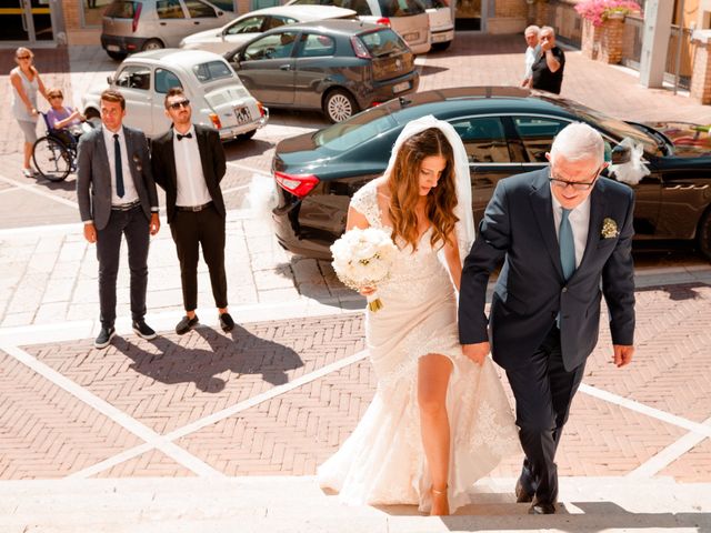 Il matrimonio di Pasquale e Marta a Città Sant&apos;Angelo, Pescara 21