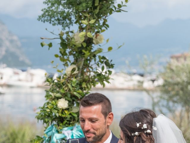 Il matrimonio di Davide e Corinne a Iseo, Brescia 45