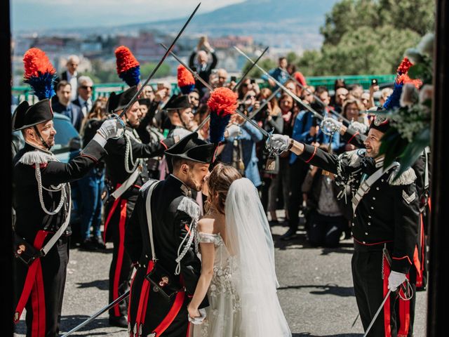 Il matrimonio di Raffaele e Valentina a Bacoli, Napoli 19