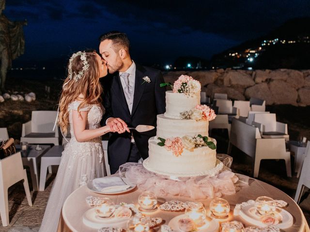 Il matrimonio di Raffaele e Valentina a Bacoli, Napoli 38