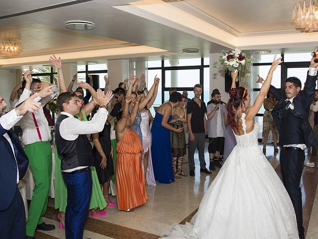 Il matrimonio di Irene e Alessandro a Montecosaro, Macerata 20