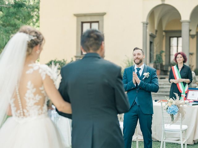 Il matrimonio di Marco e Marika a Lucca, Lucca 12