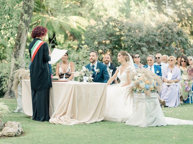 Il matrimonio di Marco e Marika a Lucca, Lucca 21