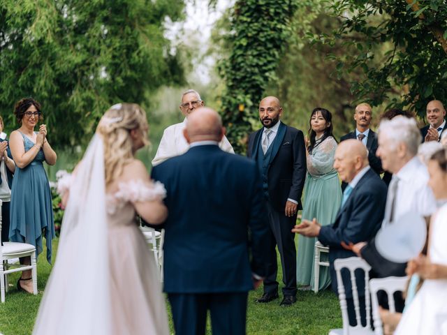 Il matrimonio di Emanuele e Tatiana a Gaggiano, Milano 31