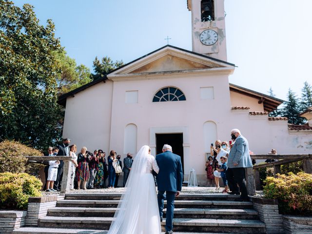 Il matrimonio di Marco e Silvia a Vizzola Ticino, Varese 22