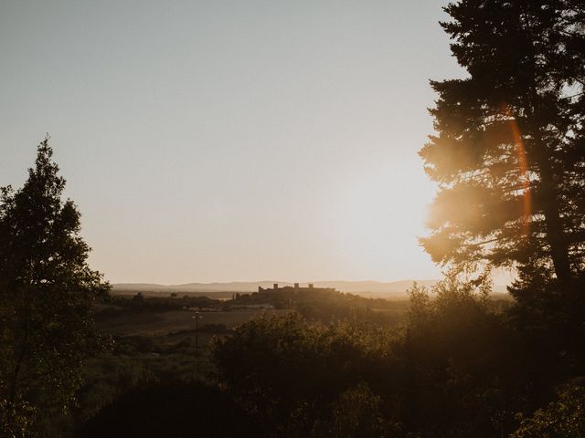 Il matrimonio di Debora e Kevin a Monteriggioni, Siena 87