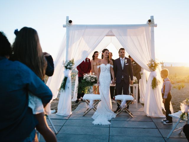 Il matrimonio di Damian e Irene a Viareggio, Lucca 27