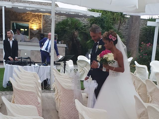 Il matrimonio di Omar e Wanessa  a Porto San Giorgio, Fermo 14