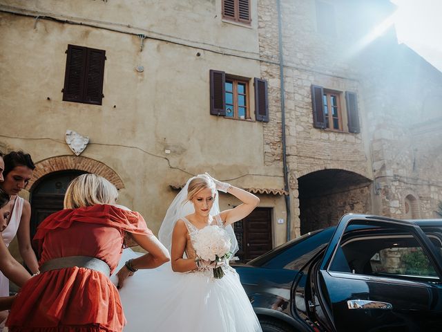 Il matrimonio di Daniele e Sara a Guardistallo, Pisa 11